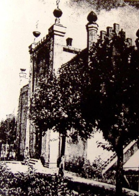 Prawdopodobnie jedyne zdjęcie synagogi, które zachowało się z tamtych czasów.